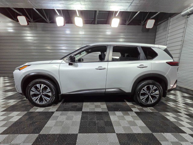 Used 2022 Nissan Rogue SV image 8