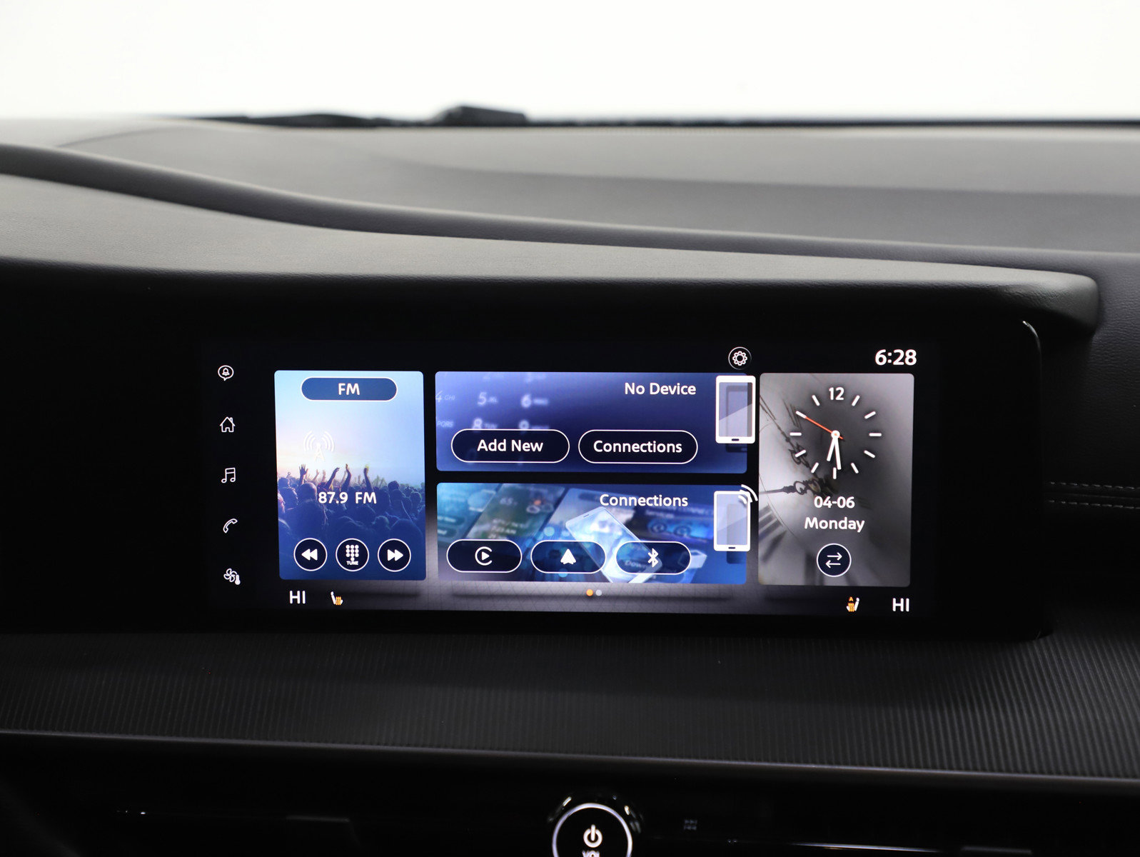 Used 2025 Nissan Murano SV AWD/4WD image 15