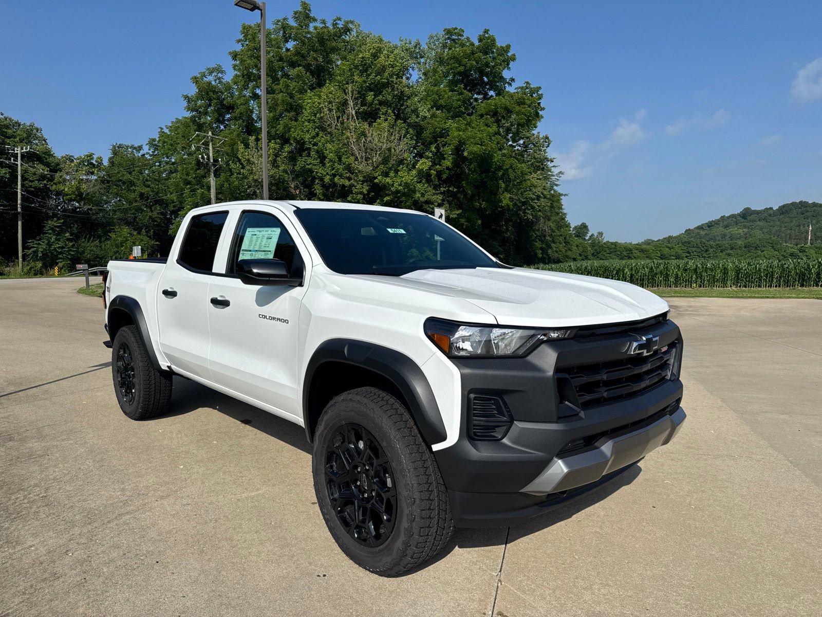 New 2026 Chevrolet Colorado Trail Boss AWD/4WD image 3