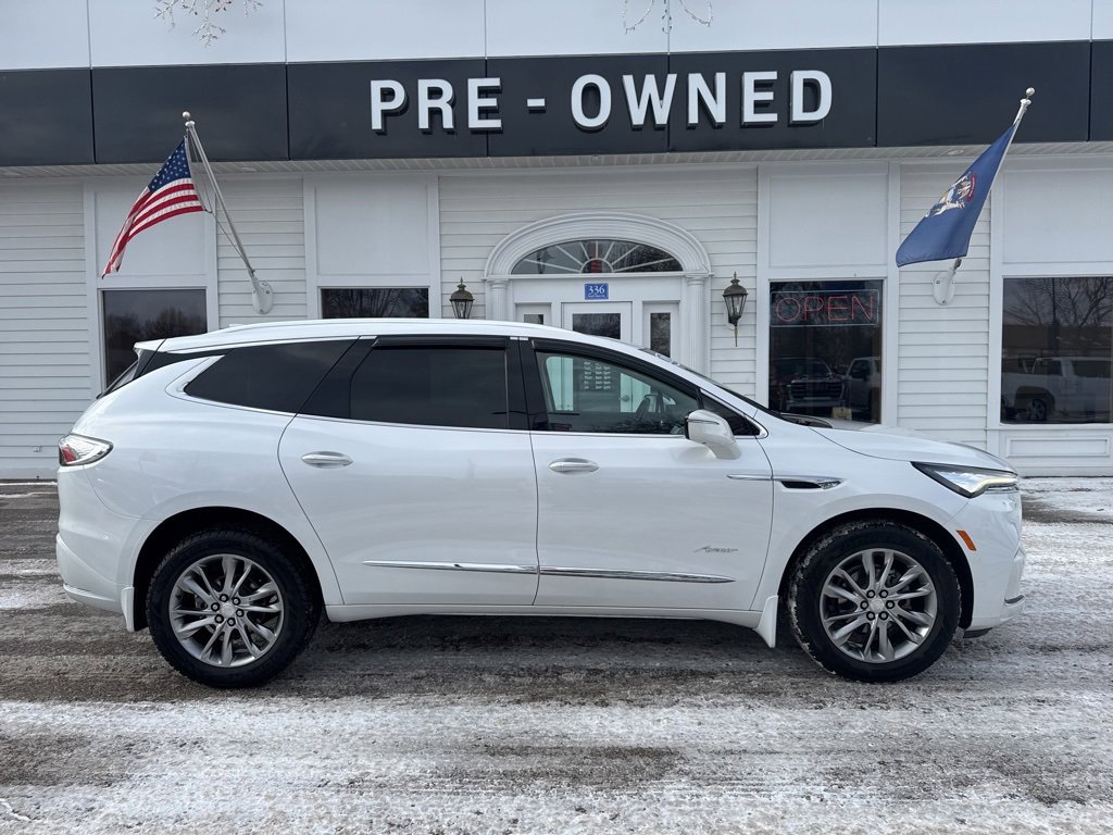 Certified 2022 Buick Enclave Avenir w/ Avenir Technology Package image 4