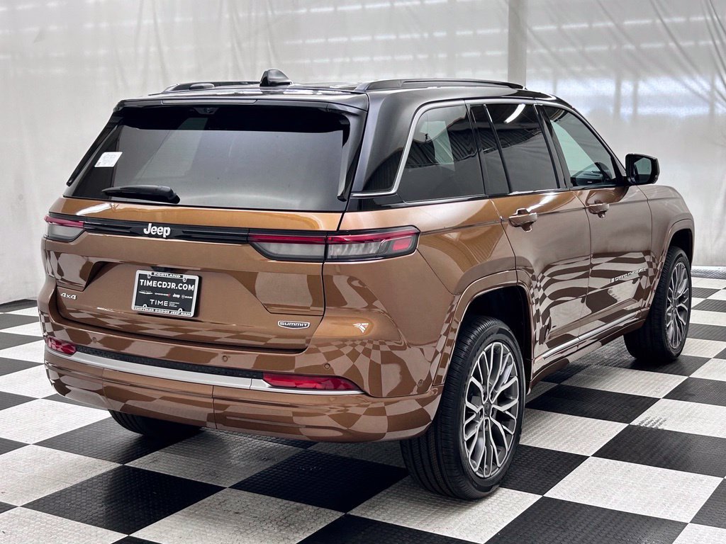 New 2027 Jeep Grand Cherokee Summit AWD/4WD image 7