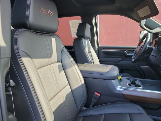 Used 2024 Chevrolet Silverado 2500 High Country w/ High Country Premium Package image 26