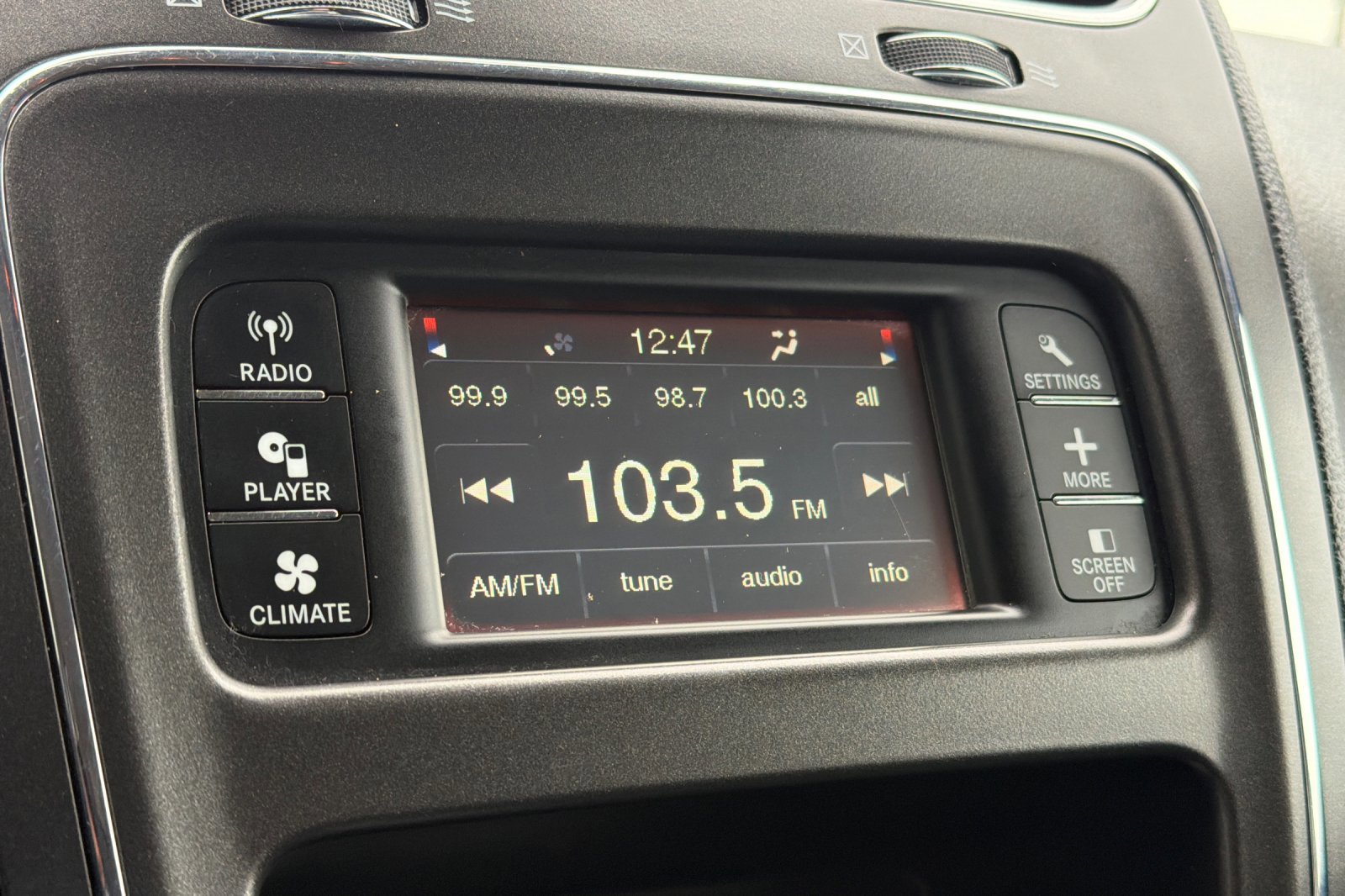 Used 2016 Dodge Journey SXT image 17