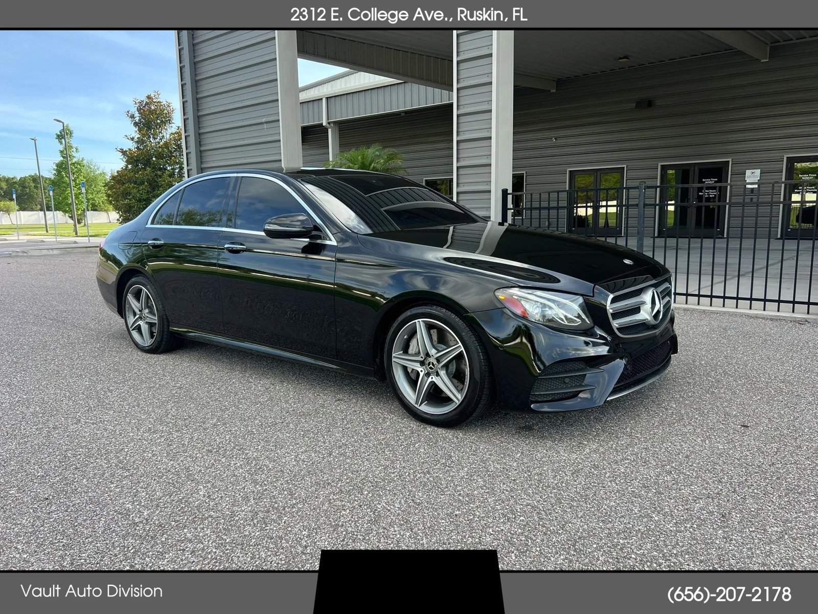 Used 2018 Mercedes-Benz E 300 image 1