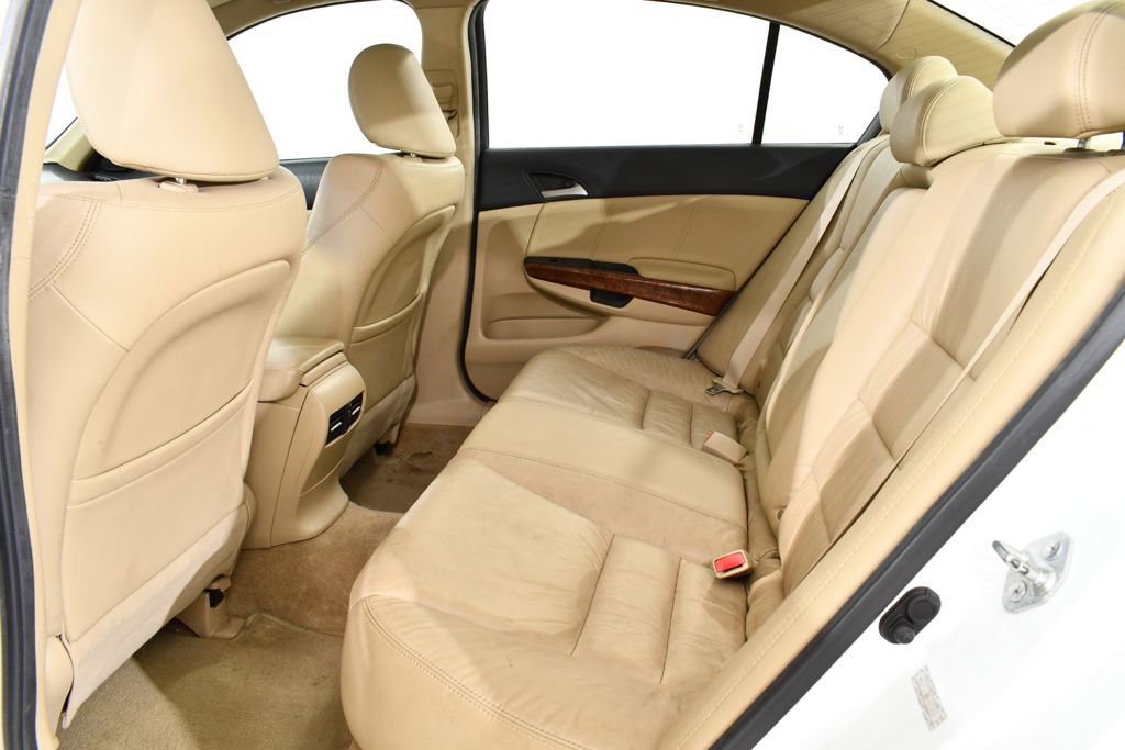 Used 2011 Honda Accord EX-L image 16