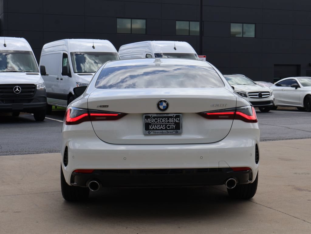 Used 2024 BMW 430i xDrive Coupe w/ Premium Package AWD/4WD image 5