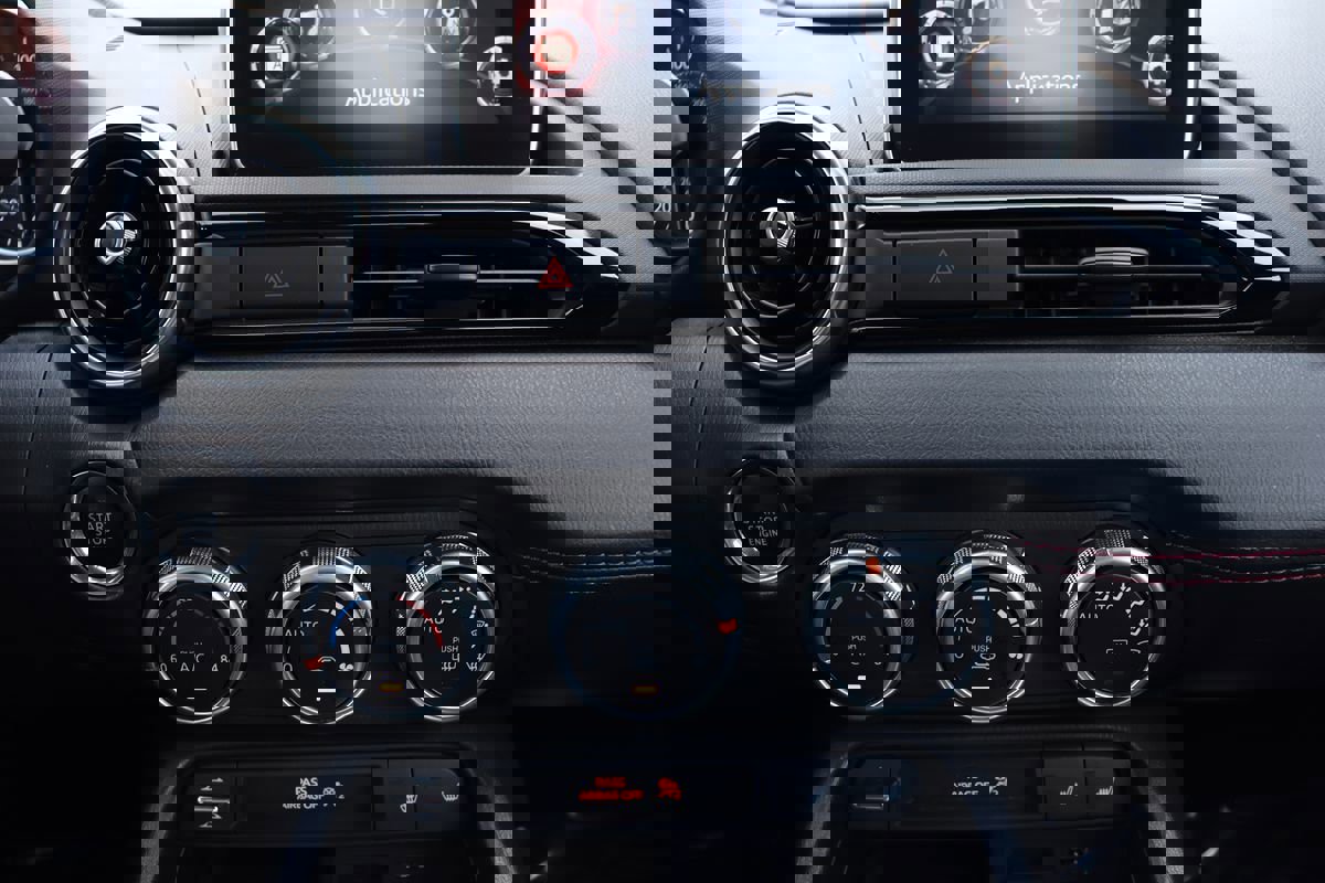 Used 2017 MAZDA MX-5 Miata RF Grand Touring image 54