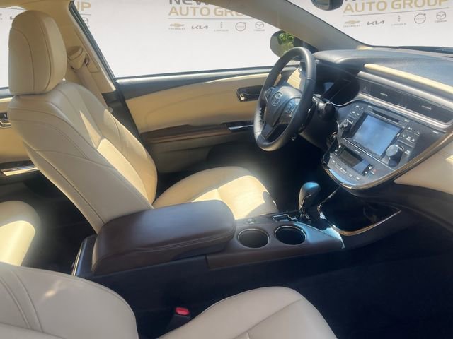 Used 2018 Toyota Avalon XLE Premium FWD image 15