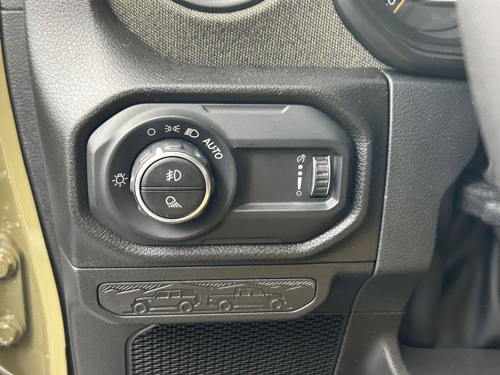New 2026 Jeep Gladiator Willys AWD/4WD image 11