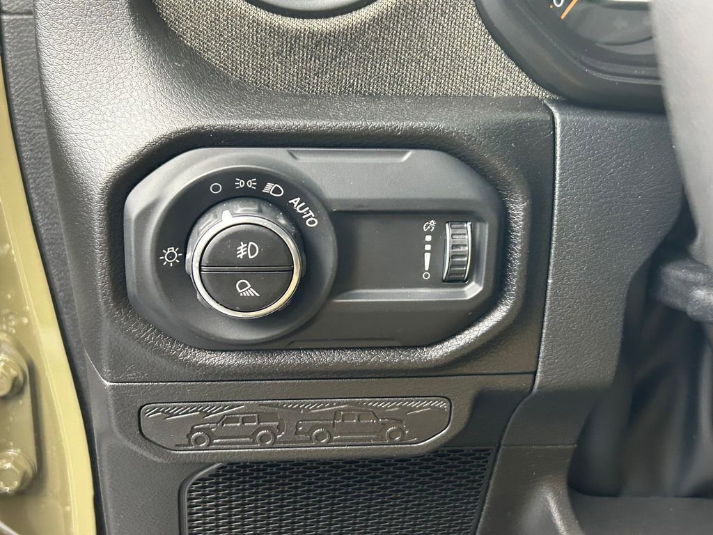 New 2026 Jeep Gladiator Willys AWD/4WD image 11