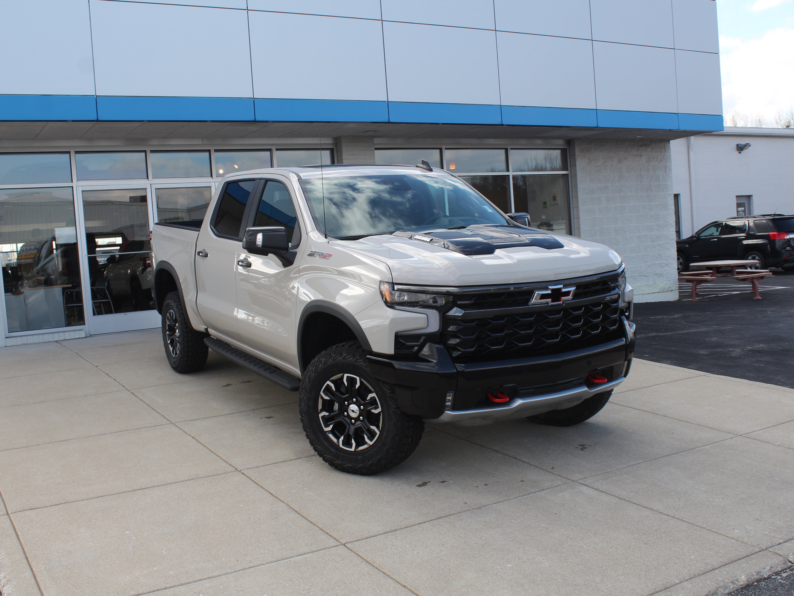 New 2026 Chevrolet Silverado 1500 ZR2 AWD/4WD image 2