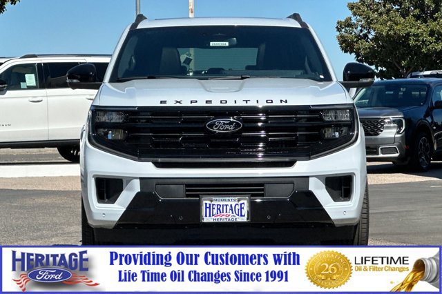 New 2026 Ford Expedition Platinum w/ Stealth Performance Package AWD/4WD image 9
