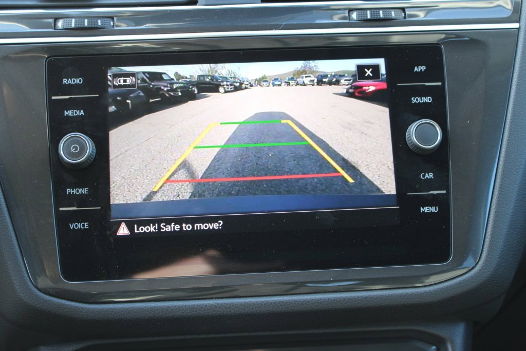 Used 2023 Volkswagen Tiguan SE image 19