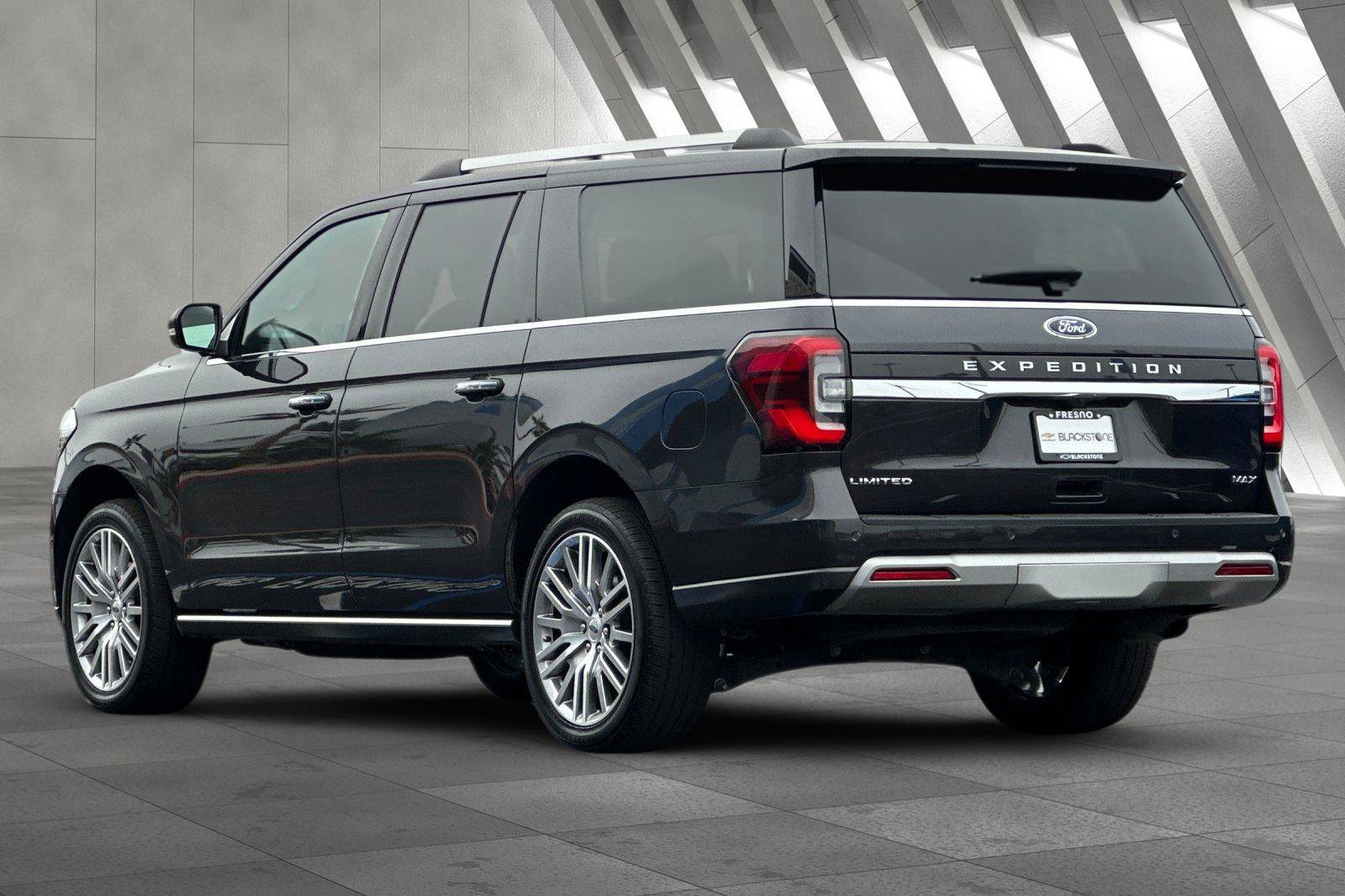 Used 2024 Ford Expedition Max Limited image 6