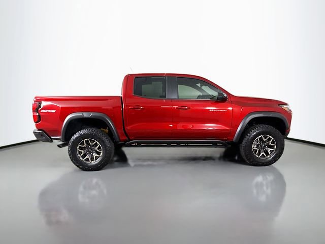 Used 2024 Chevrolet Colorado ZR2 w/ ZR2 Convenience Package III AWD/4WD image 10