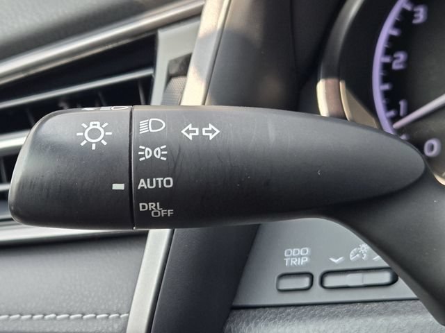 Used 2023 Toyota Camry SE FWD image 27