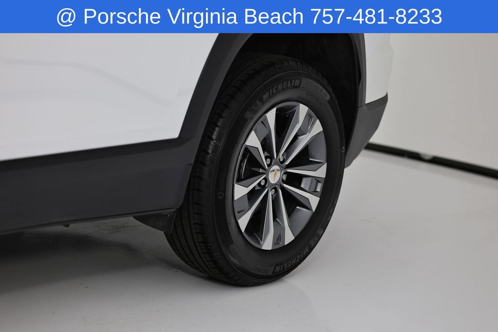 Used 2026 Chevrolet Equinox LT AWD/4WD image 14
