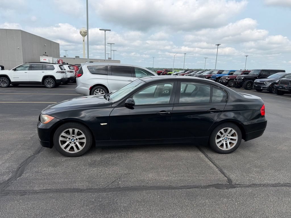 Used 2006 BMW 325i Sedan RWD image 14