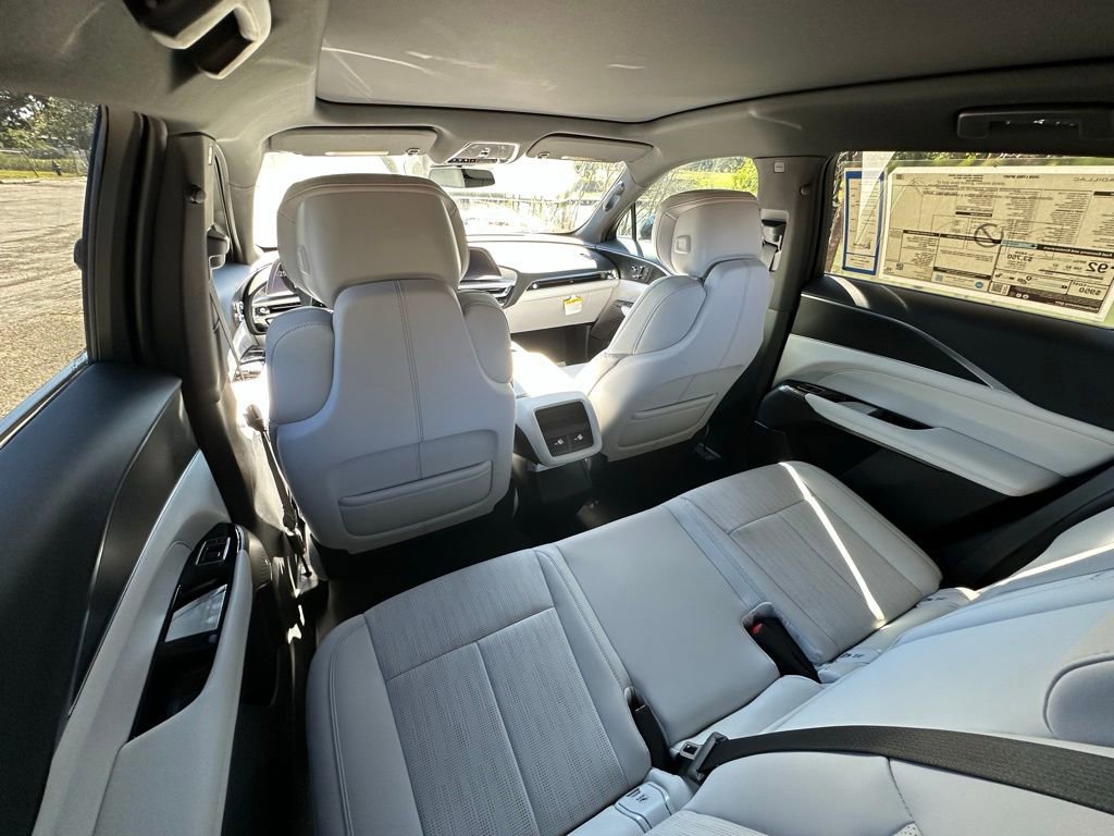 New 2026 Cadillac Lyriq Sport image 17