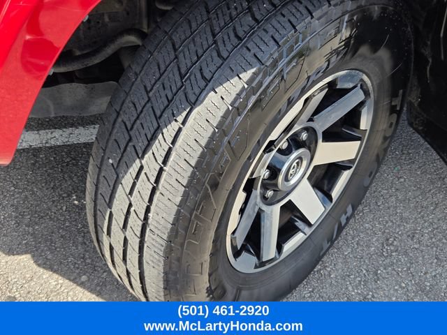 Used 2022 Toyota 4Runner TRD Off-Road AWD/4WD image 19