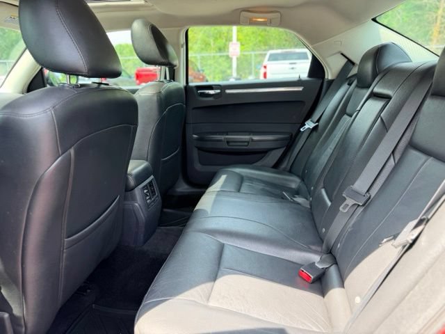 Used 2008 Chrysler 300 Touring w/ Comfort/Convenience Group RWD image 21
