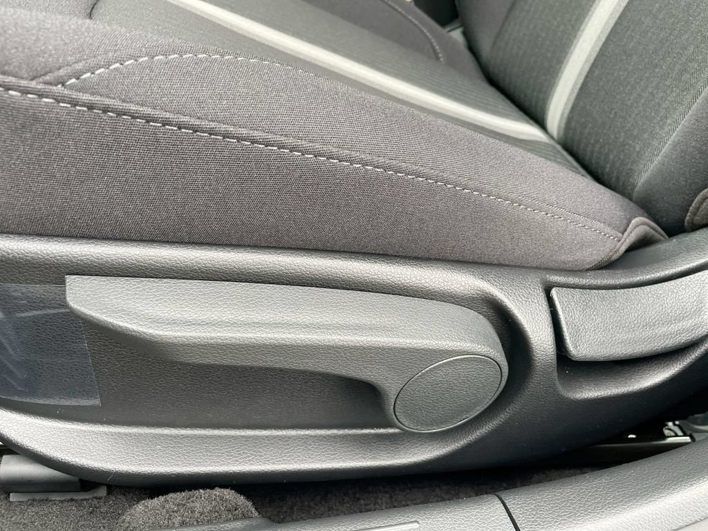 Used 2026 Hyundai Sonata SE FWD image 40