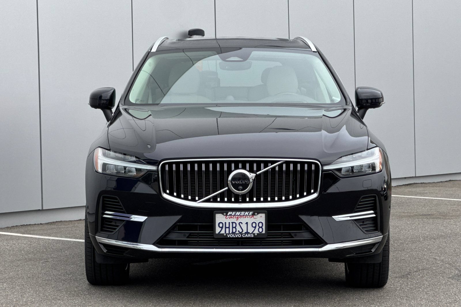 Used 2023 Volvo XC60 T8 Ultimate w/ Climate Package AWD/4WD image 8