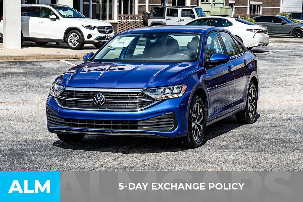 Used 2024 Volkswagen Jetta S image 4