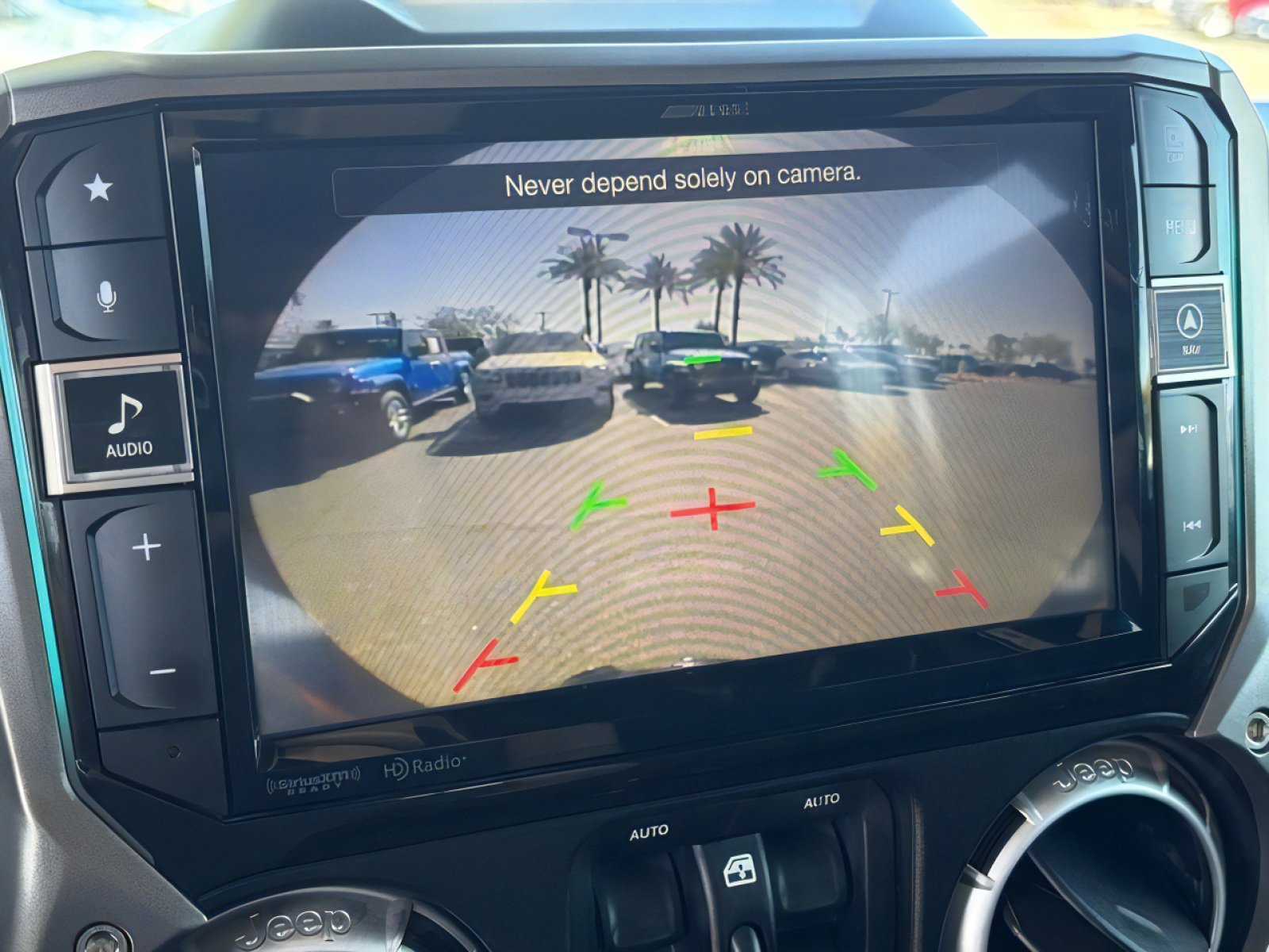 Used 2016 Jeep Wrangler Unlimited Rubicon image 23