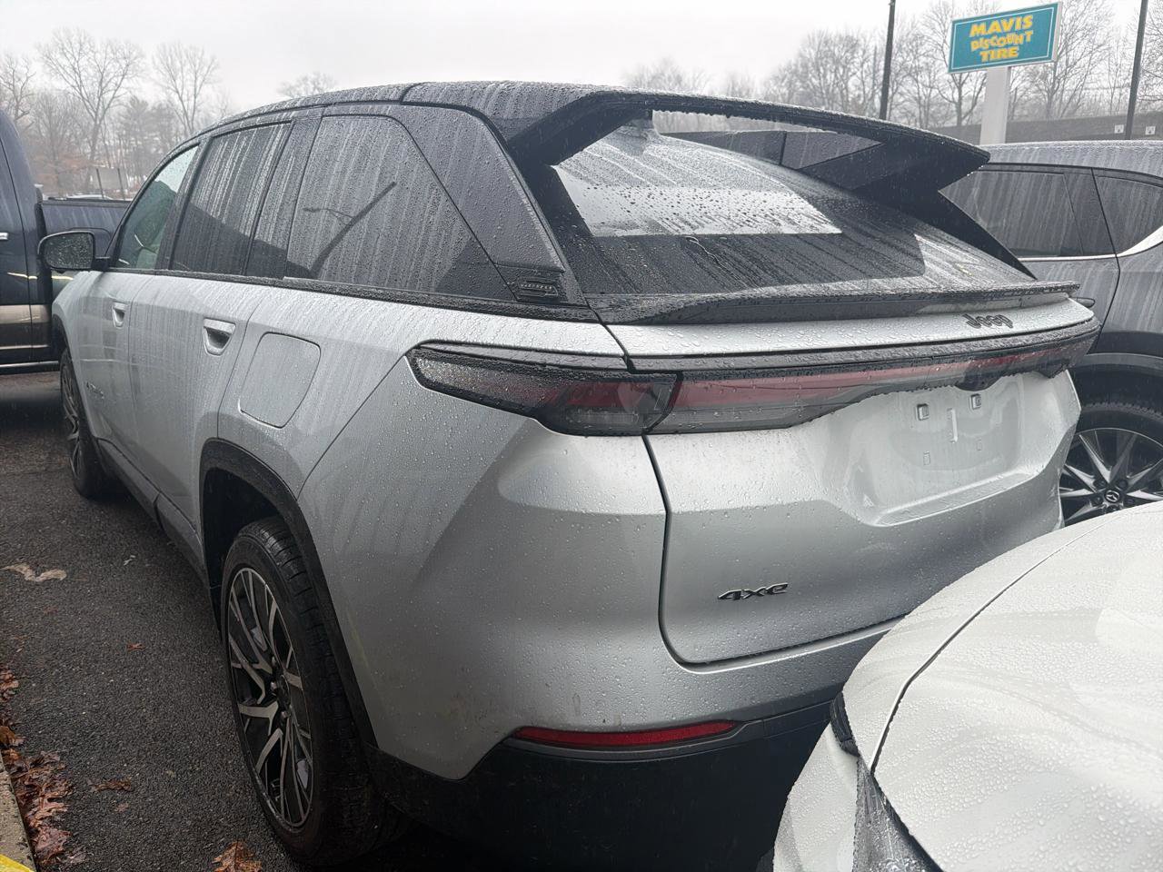 Used 2025 Jeep Wagoneer S Limited image 5