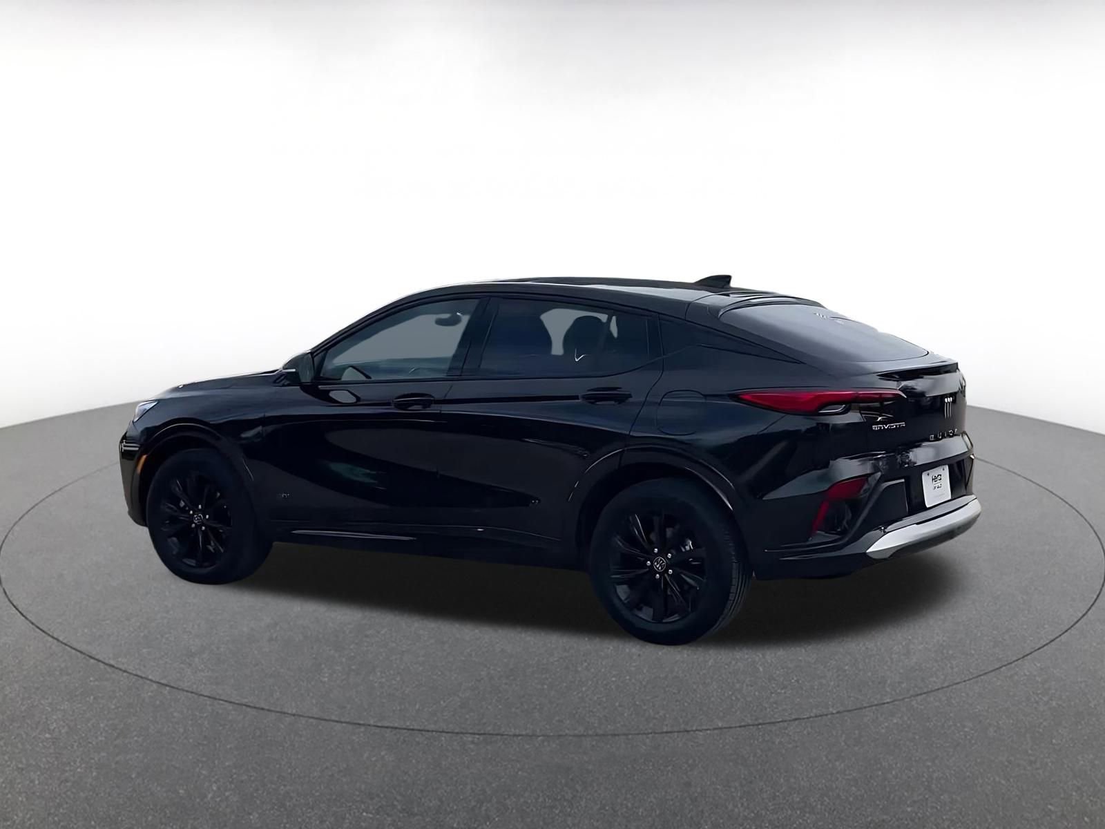 Used 2025 Buick Envista Sport Touring image 10