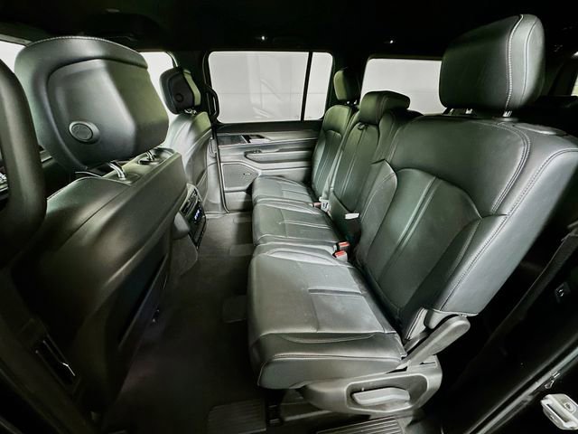 Used 2024 Jeep Wagoneer L Series II w/ Flexible Seating Group image 24