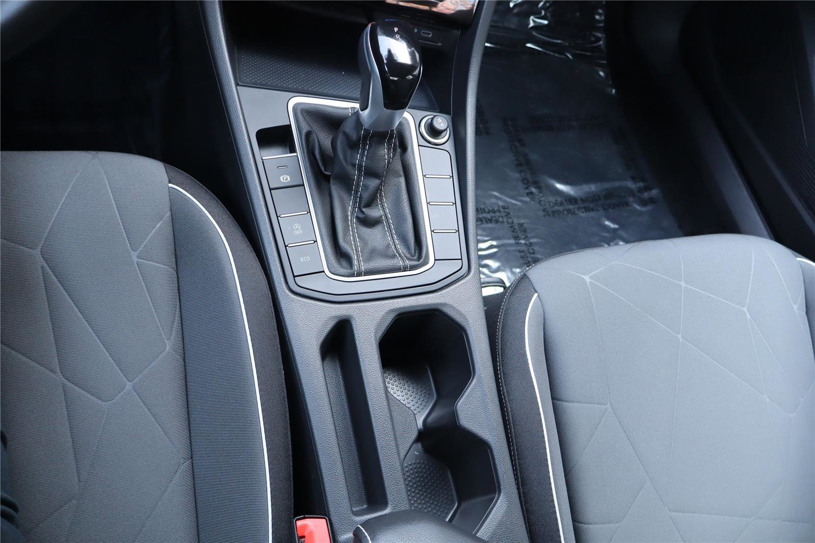 Used 2025 Volkswagen Jetta Sport image 22