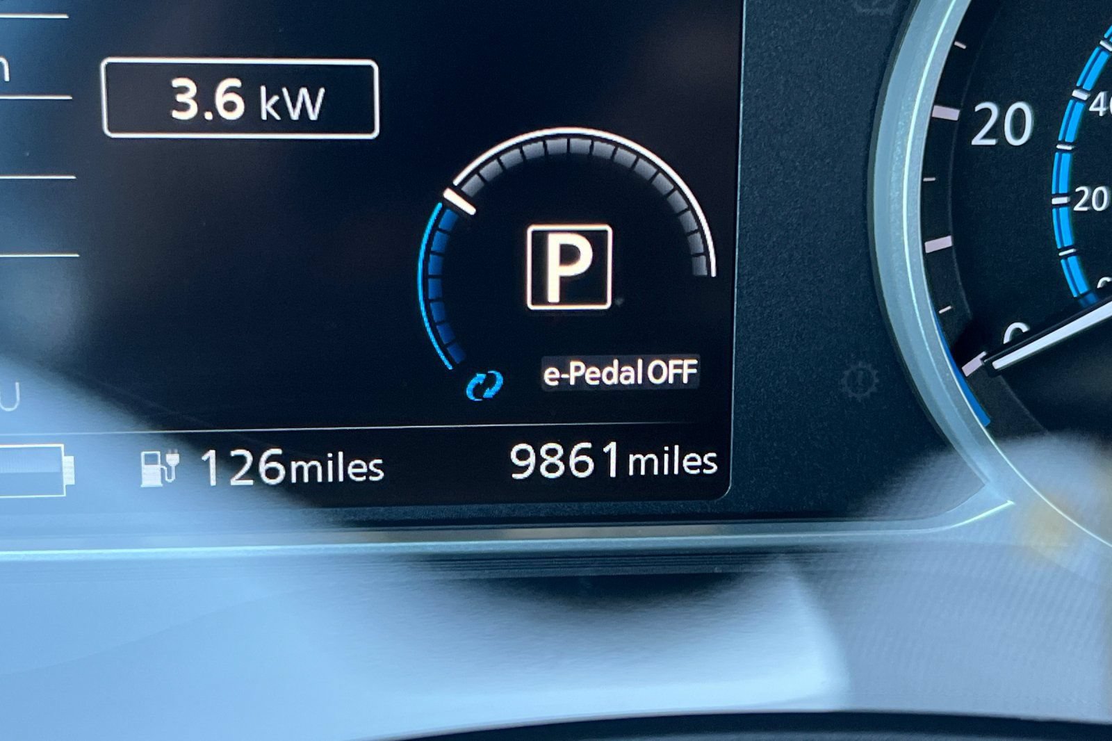 Certified 2024 Nissan Leaf SV Plus FWD image 31