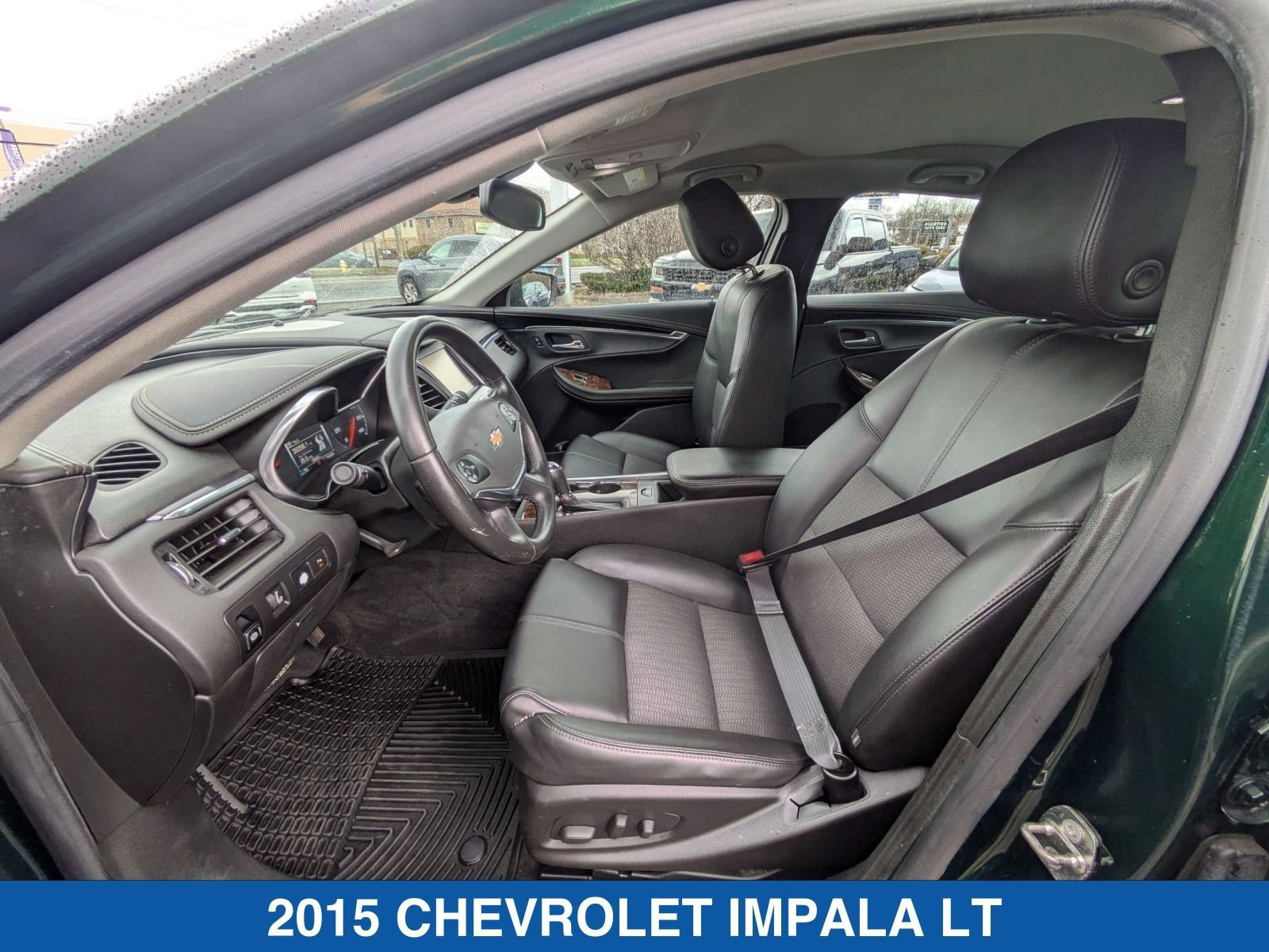 Used 2015 Chevrolet Impala LT w/ Convenience Package image 27