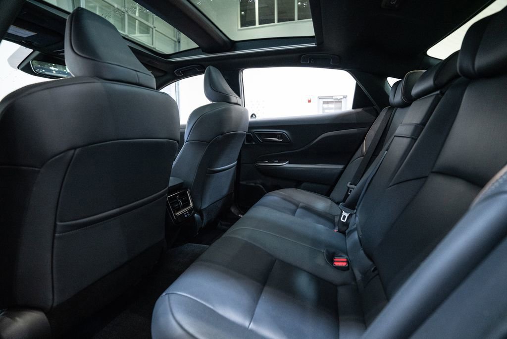 Certified 2024 Toyota Crown Limited image 37