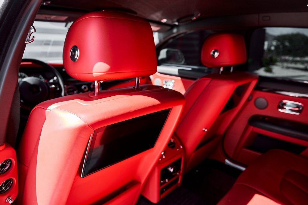 Used 2022 Rolls-Royce Ghost w/ Ghost Package AWD/4WD image 44