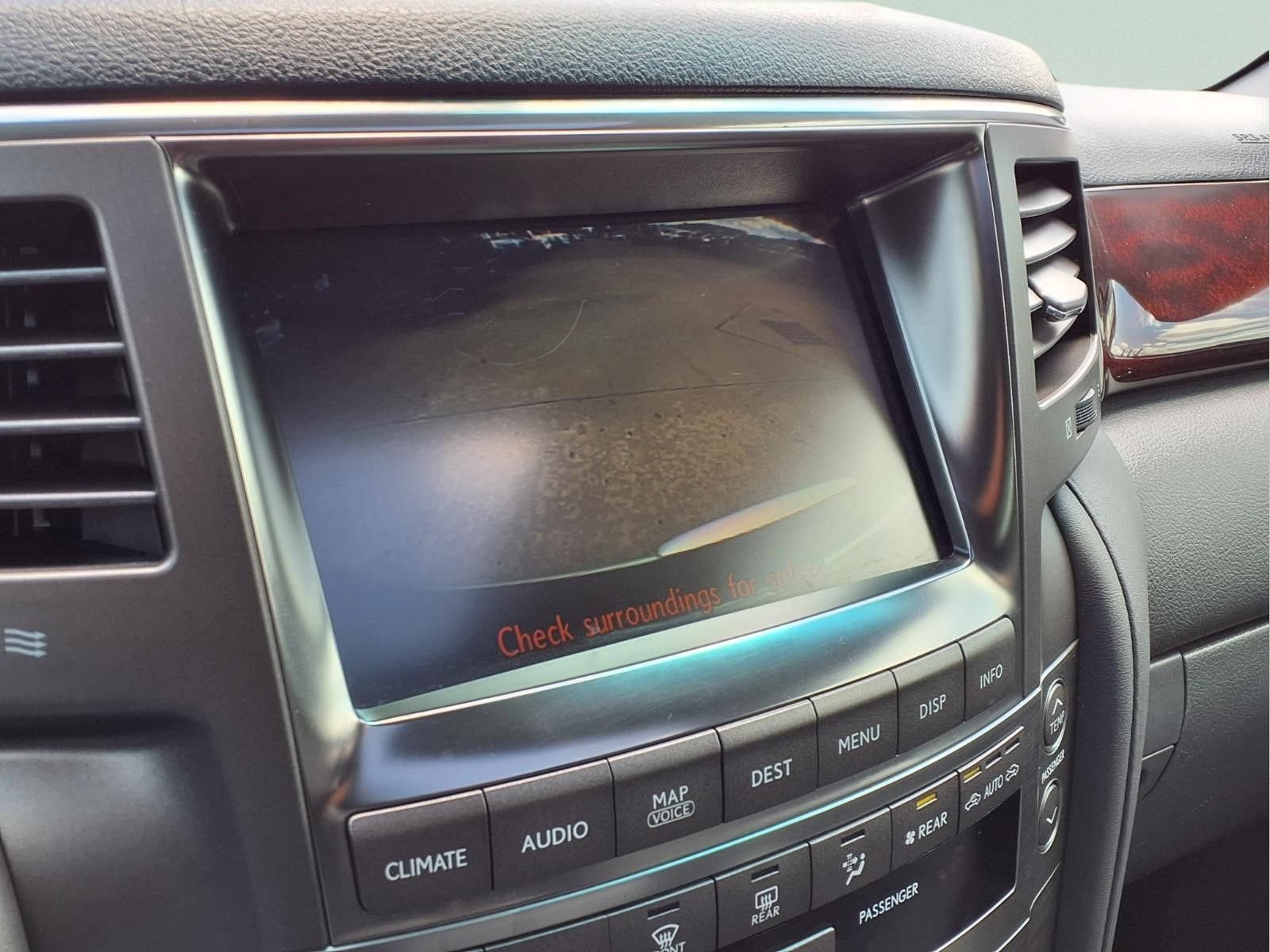 Used 2009 Lexus LX 570 4WD image 16