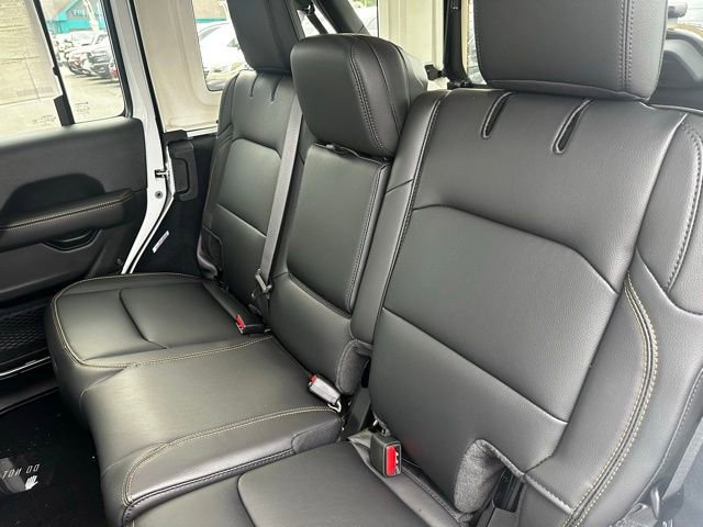 New 2025 Jeep Wrangler Sahara w/ Safety Group image 31