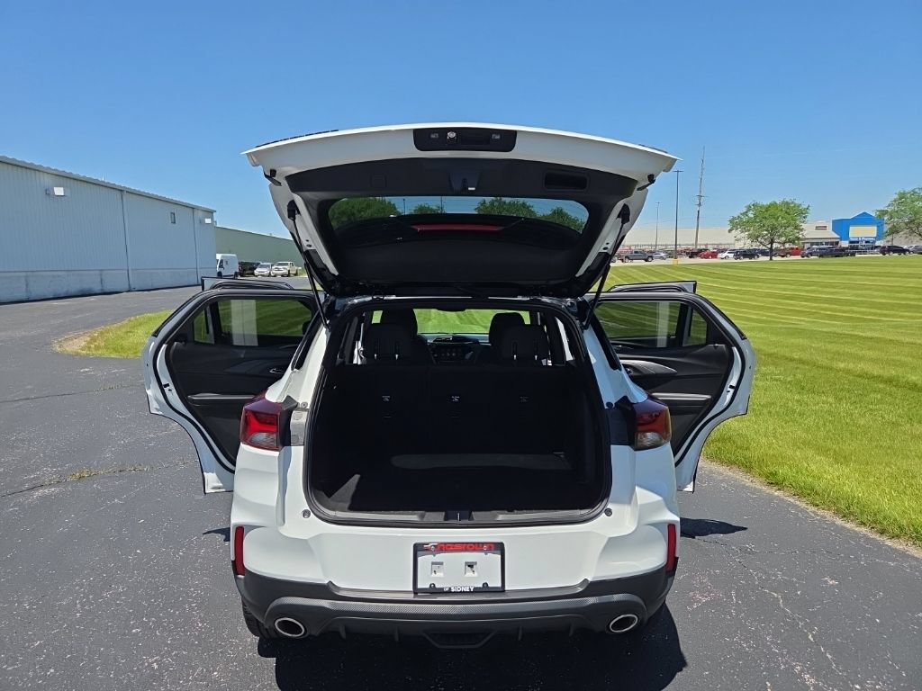 Used 2023 Chevrolet TrailBlazer RS w/ Convenience Package FWD image 22