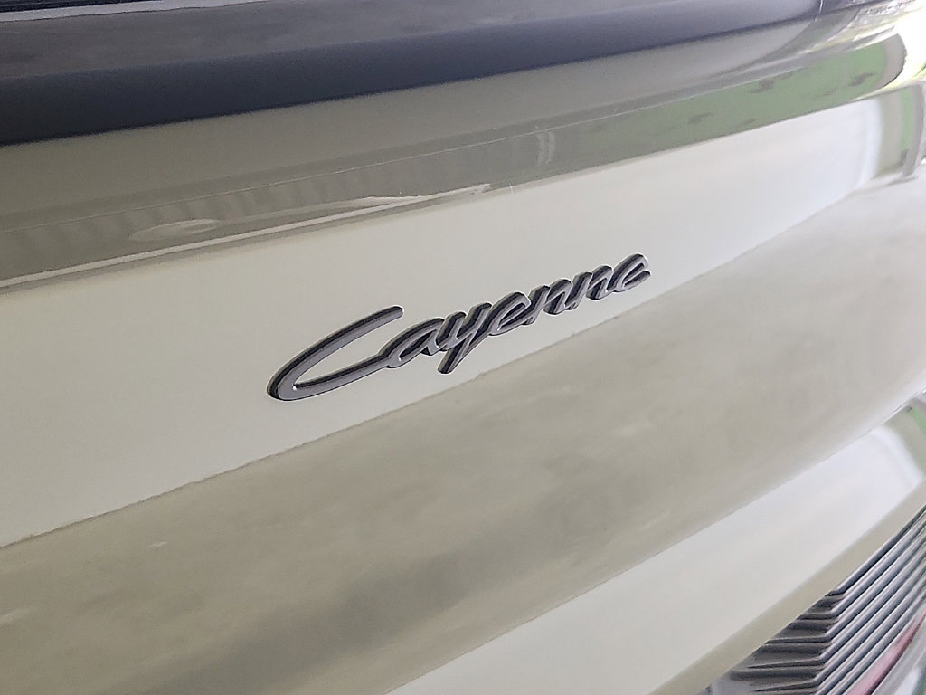 New 2026 Porsche Cayenne Electric AWD/4WD image 26