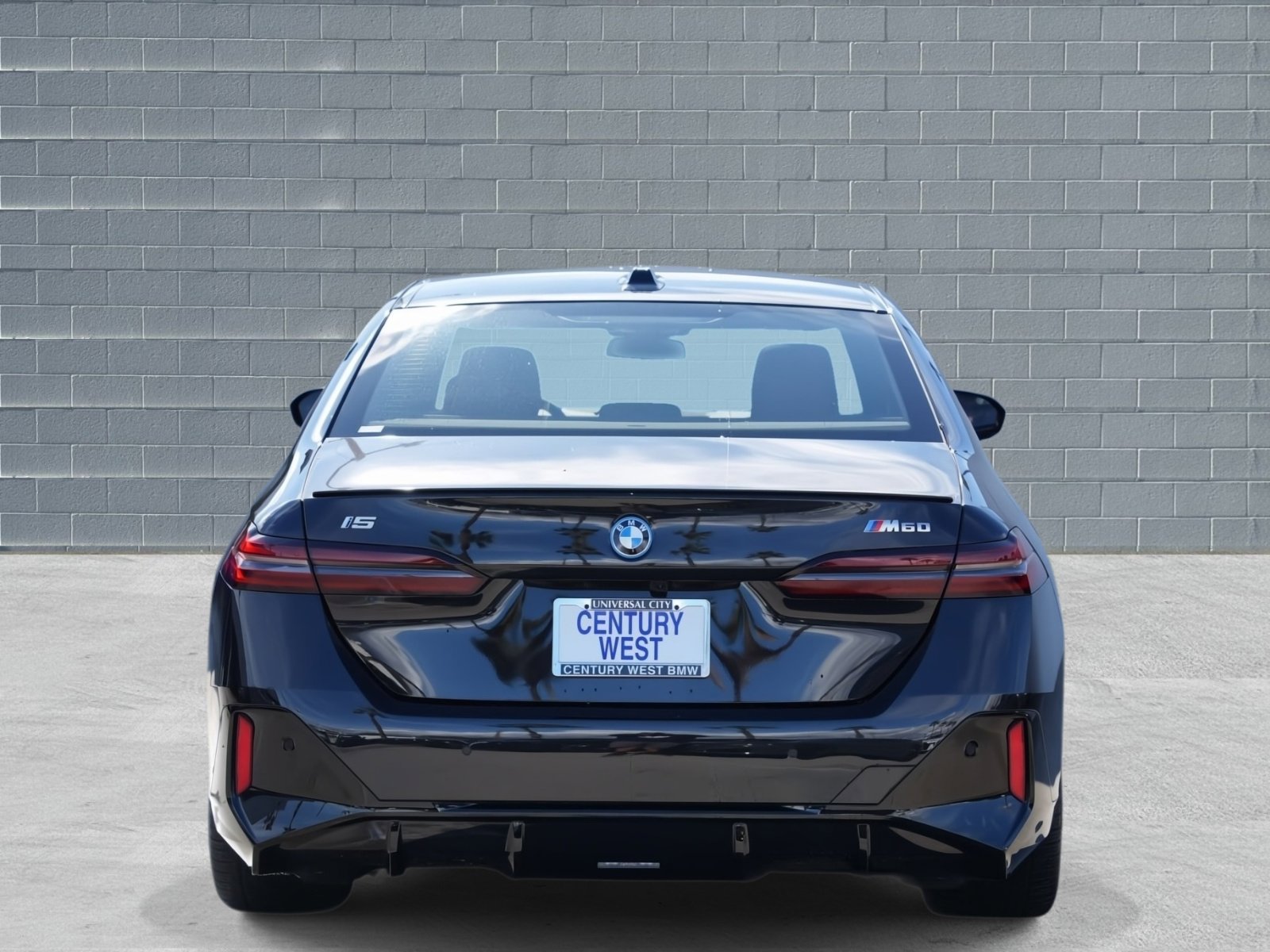 New 2025 BMW i5 M60 w/ Premium Package image 3