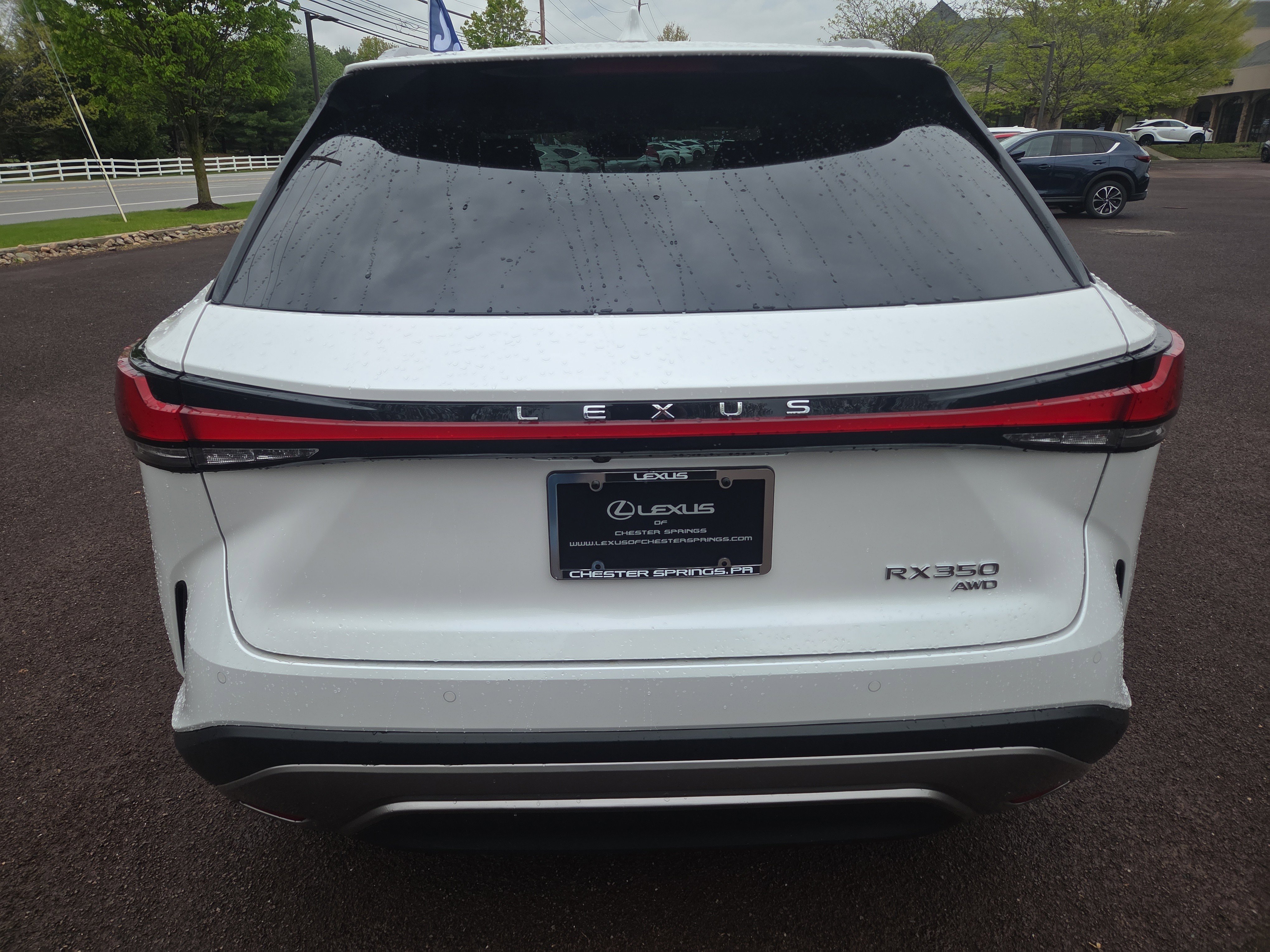 Used 2023 Lexus RX 350 Premium w/ Accessory Package AWD/4WD image 4