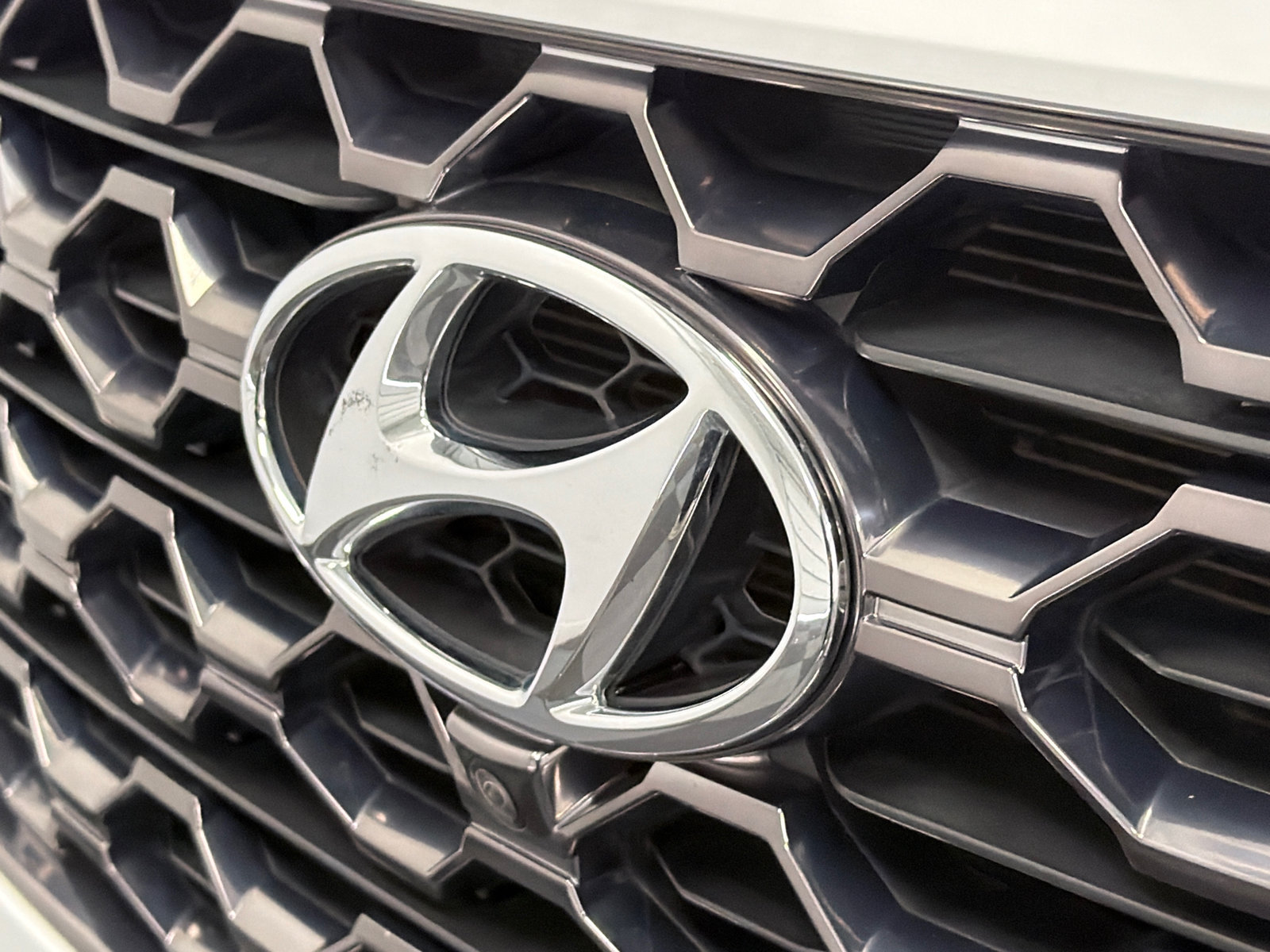 Used 2019 Hyundai Santa Fe FWD image 14