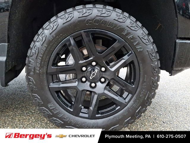 Certified 2022 Chevrolet Silverado 1500 LT Trail Boss w/ LPO, Dark Essentials Package image 10