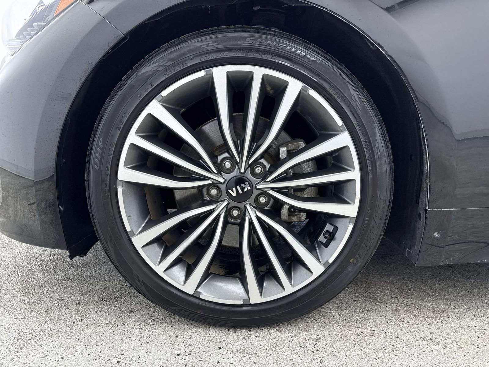 Used 2018 Kia Stinger Premium image 44