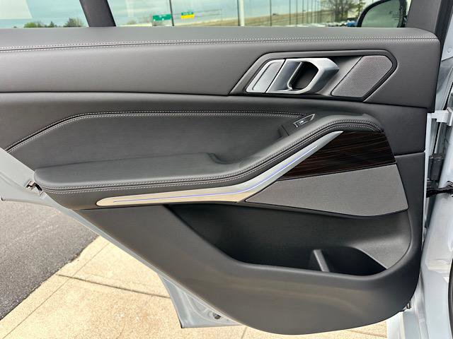 Certified 2024 BMW X5 xDrive40i w/ M Sport Package image 20