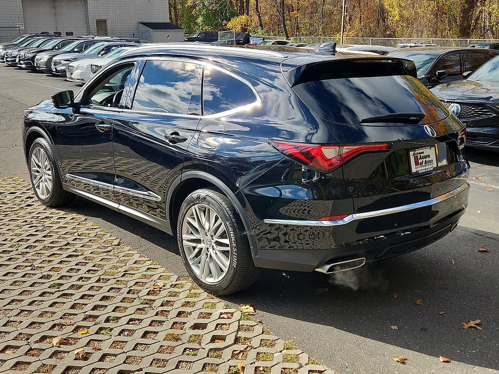 Used 2024 Acura MDX SH-AWD w/ Advance Package image 7