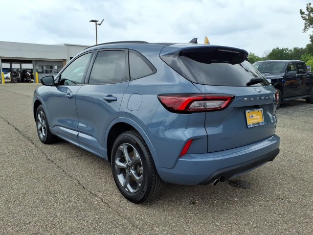 Certified 2024 Ford Escape ST-Line w/ Tech Pack #1 AWD/4WD image 5