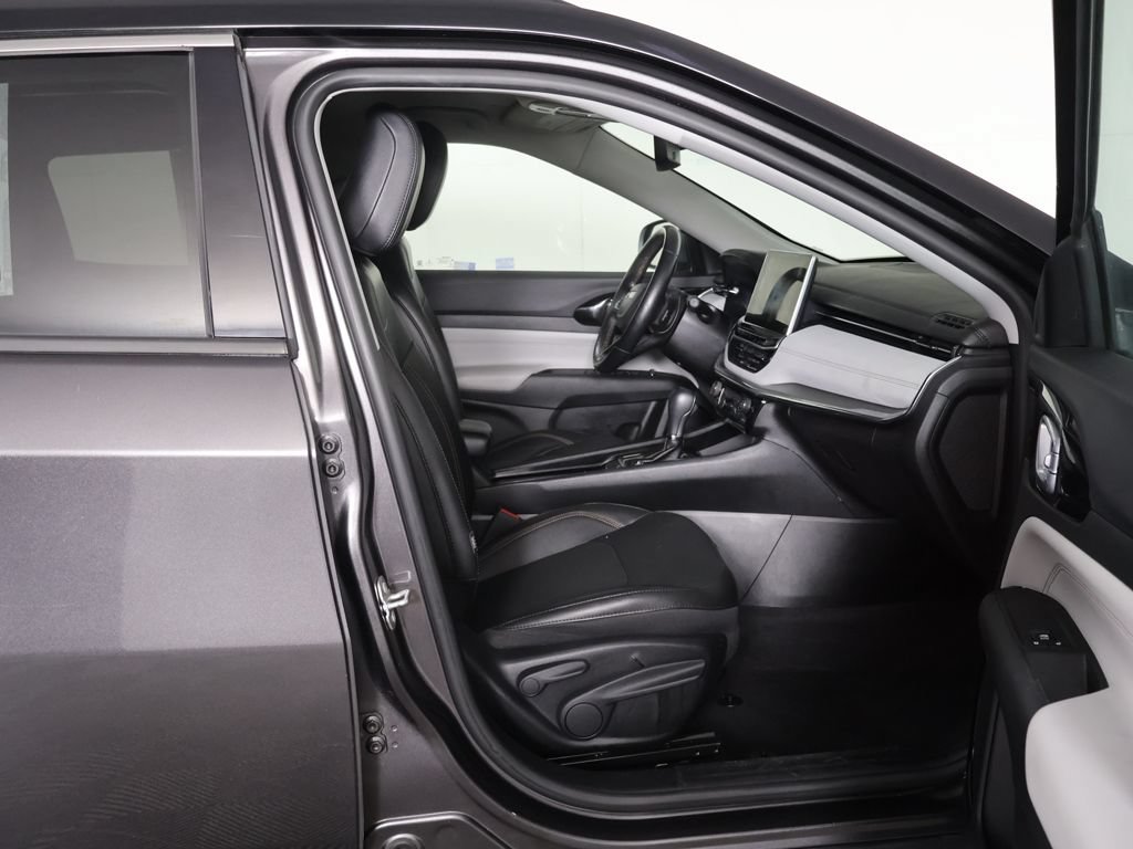 Used 2022 Jeep Compass Limited AWD/4WD image 27
